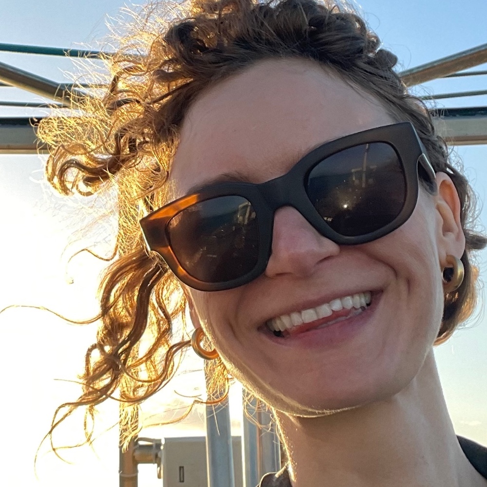 Meet your Posher, Laurel